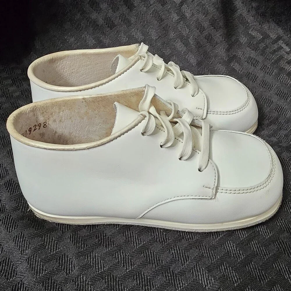 Buster Brown brand buster